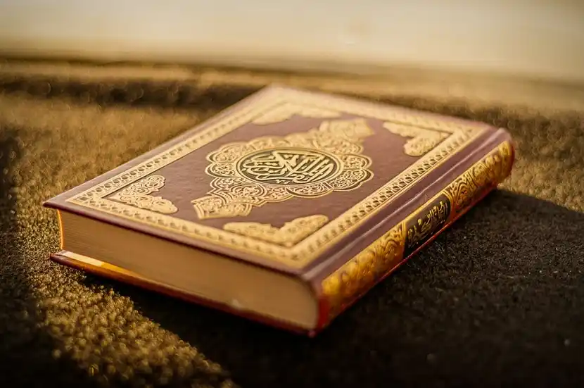 Rukun Iman Ketiga Iman kepada Kitab Allah dan Maknanya dalam Kehidupan Sehari Hari_11zon Rukun Iman Ketiga Iman kepada Kitab Allah dan Maknanya dalam Kehidupan Sehari Hari